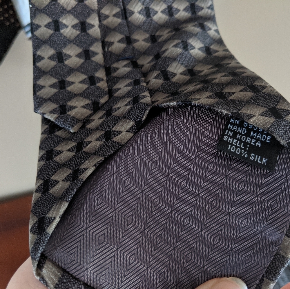 6 tie bundle, Ralph Lauren, Tommy Hilfiger, etc - Picture 9 of 11
